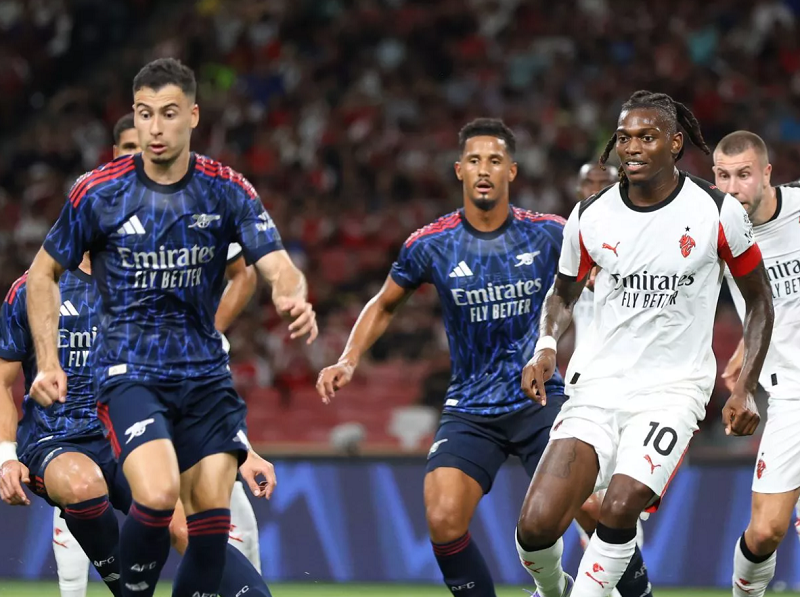 martinelli-gay-that-vong-hanh-lang-trai-arsenal-can-mot-luong-gio-moi
